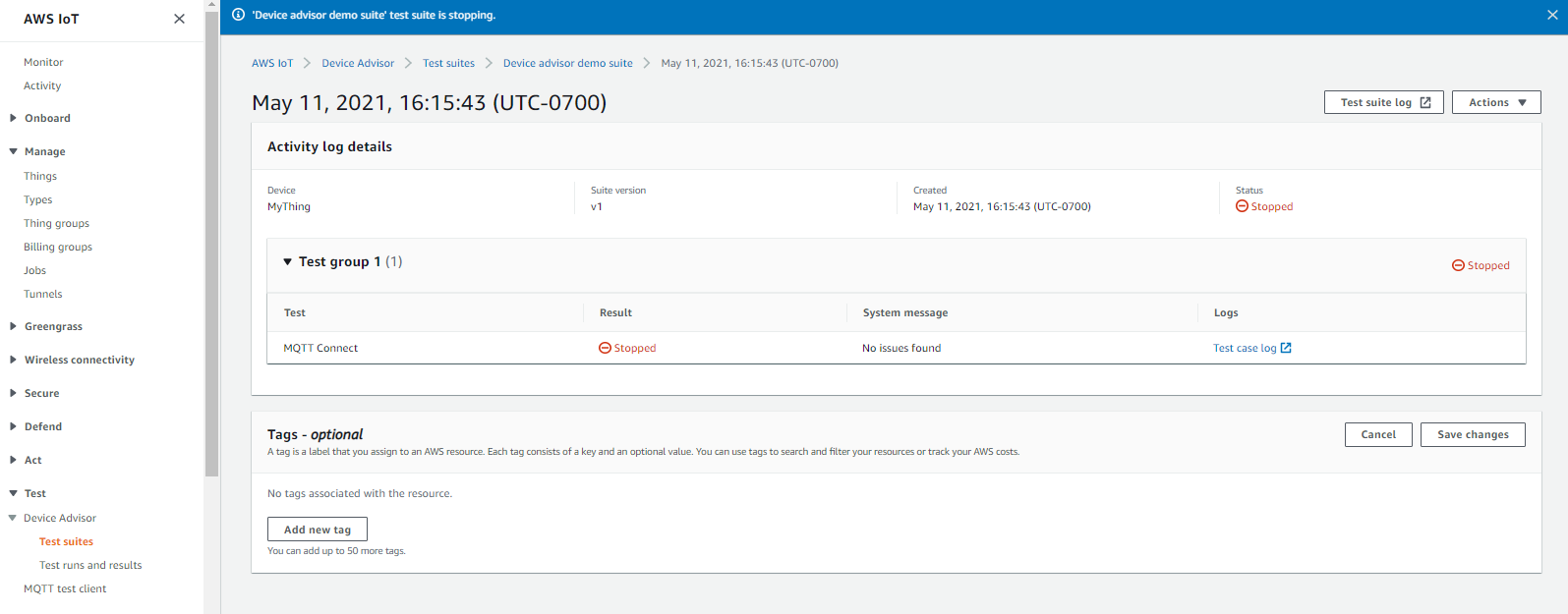 Die Ergebnisse der gestoppten Testläufe auf der Device Advisor-Konsole.