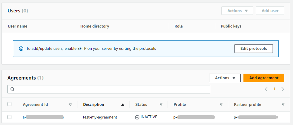 Die Konsolenseite mit Serverdetails für einen AS2 Server, auf der die Bereiche Benutzer und Vereinbarungen angezeigt AS2 werden (auf Servern sind keine Benutzer aufgeführt).