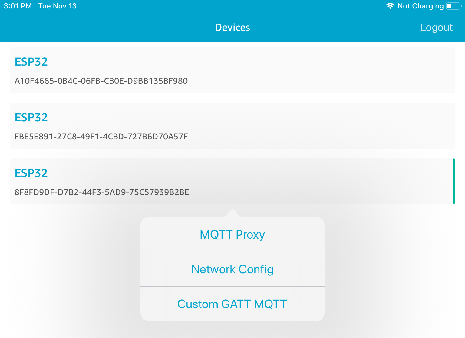 Lista de tres ESP32 dispositivos IDs, con las opciones MQTT Proxy, Network Config y Custom GATT MQTT a continuación.