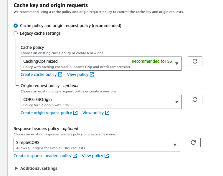 Ejemplo de página de consola de configuración. Recomendamos utilizar una política de caché y una política de solicitudes de origen para controlar la clave de caché y las solicitudes de origen.