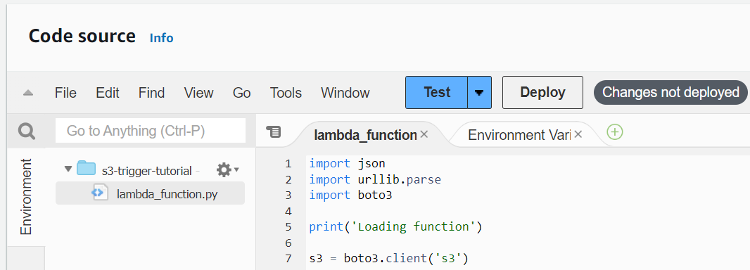 Editor de código de la consola de Lambda.