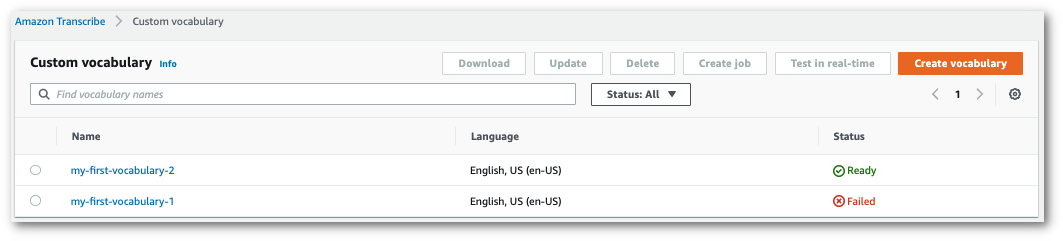 Amazon Transcribe captura de pantalla de la consola: página de «vocabulario personalizado» que muestra un vocabulario como completo y otro como fallido.