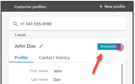 L'onglet Profils des clients dans l'espace de travail de l'agent, le bouton Associer.