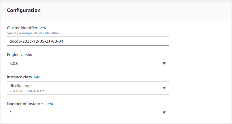 Interface de configuration avec des valeurs par défaut pour l'identifiant du cluster, la version du moteur et la classe d'instance, ainsi que le nombre d'instances défini sur un.