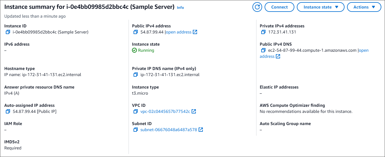 Récapitulatif de l'instance pour une EC2 instance Amazon. Le bouton Connect se trouve dans le coin supérieur droit.