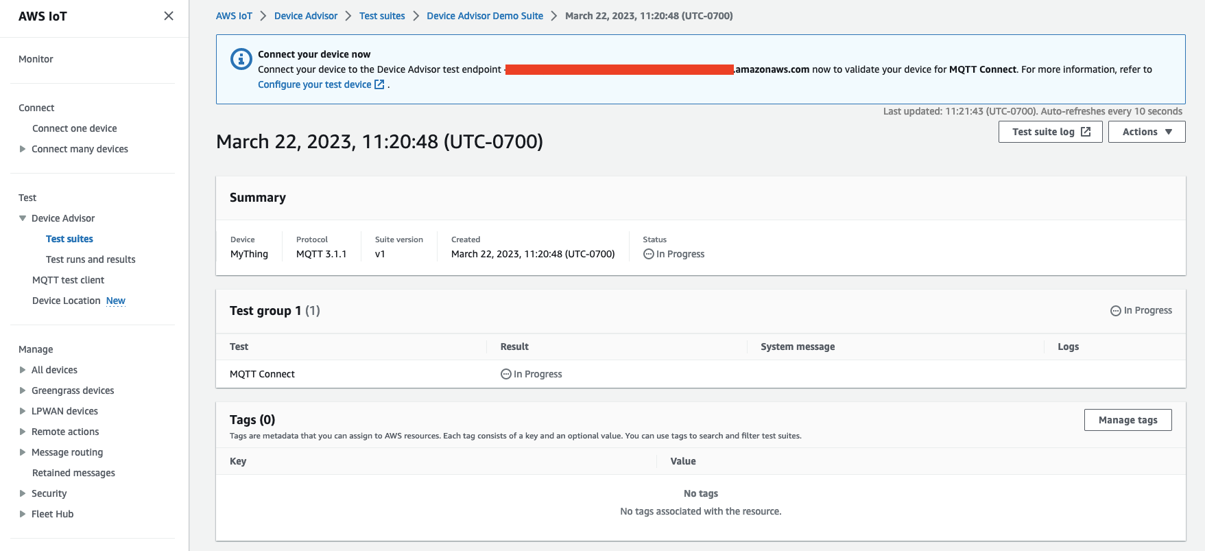 L'interface de la suite de tests qui indique qu'un test MQTT 3.1.1 est en cours pour le périphérique « »MyThing.