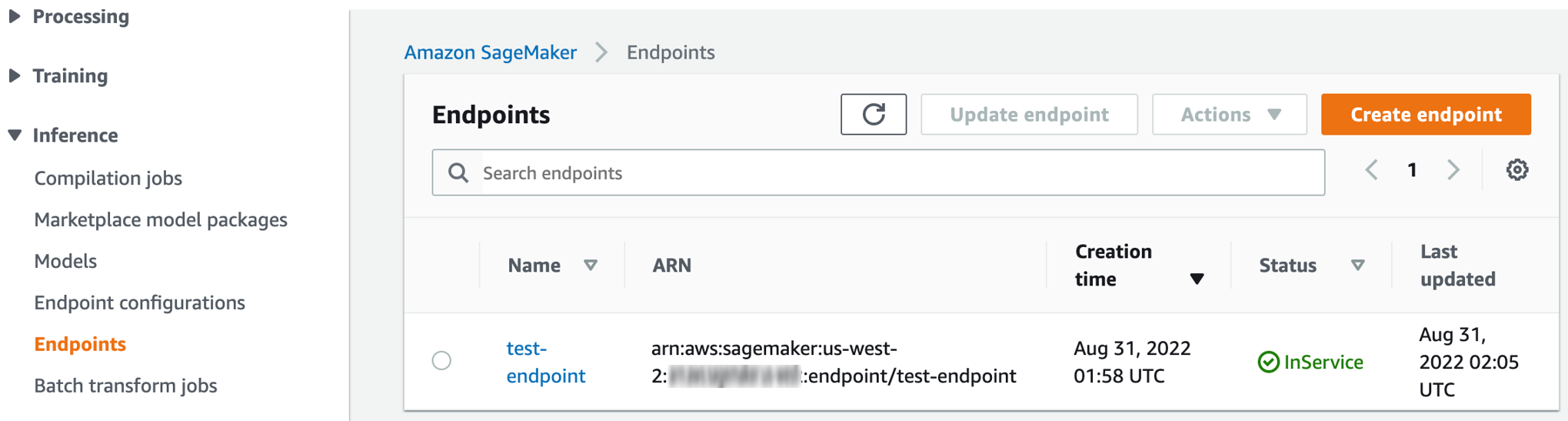 SageMaker console : page Endpoints pour créer un point de terminaison ou vérifier l'état du point de terminaison.