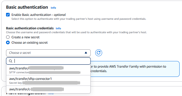 La page Créer un connecteur dans la AWS Transfer Family console, qui affiche la section Authentification de base avec l'option Choisir un secret existant.