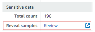Bidang Reveal samples di panel rincian temuan. Kolom berisi tautan berlabel Tinjauan.