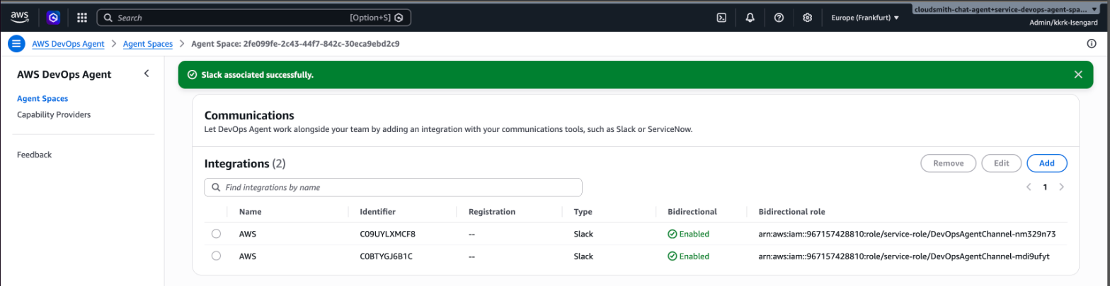 Pagina di comunicazione che mostra due integrazioni Slack con gli ARN dei ruoli Bidirectional Enabled e IAM.