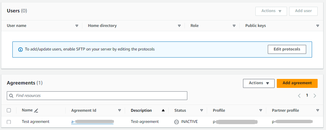 La pagina della console dei dettagli del server per un server AS2 che mostra le sezioni relative agli utenti e agli accordi (i server AS2 non hanno utenti elencati).