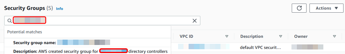 [Amazon VPC コンソール] では、ディレクトリコントローラーのセキュリティグループの検索結果が強調表示されます。