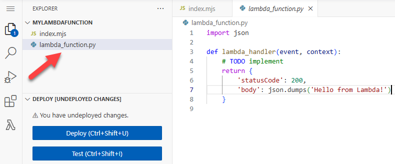 콘솔 코드 편집기 및 파일 탐색기의 lambda_function.py 파일을 보여주는 다이어그램