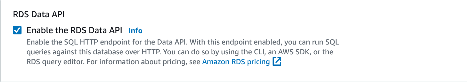 A seção Conectividade na página Criar banco de dados, com a caixa de seleção Habilitar a API de dados do RDS marcada.