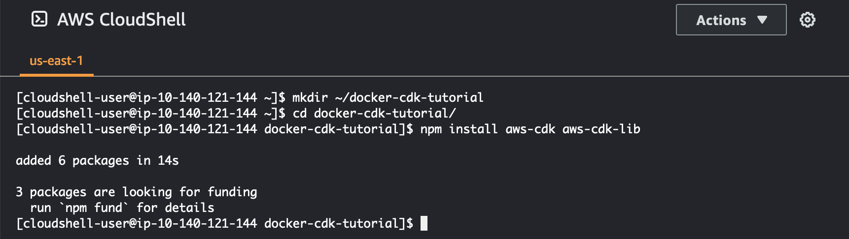Imagem do comando usado para instalar as AWS CDK dependências.