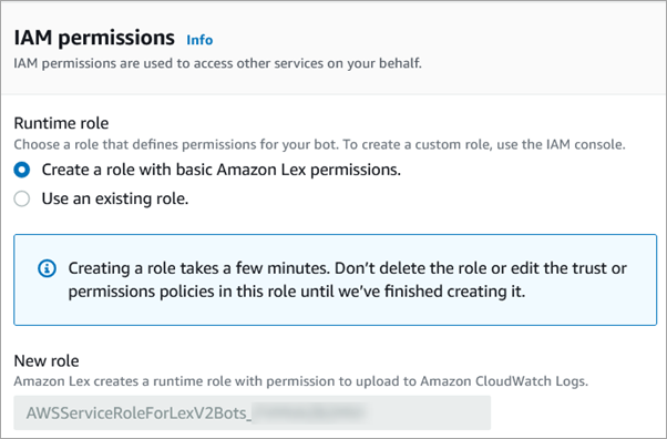 A seção de IAM permissões, a opção de criar uma função com permissões básicas do Amazon Lex.
