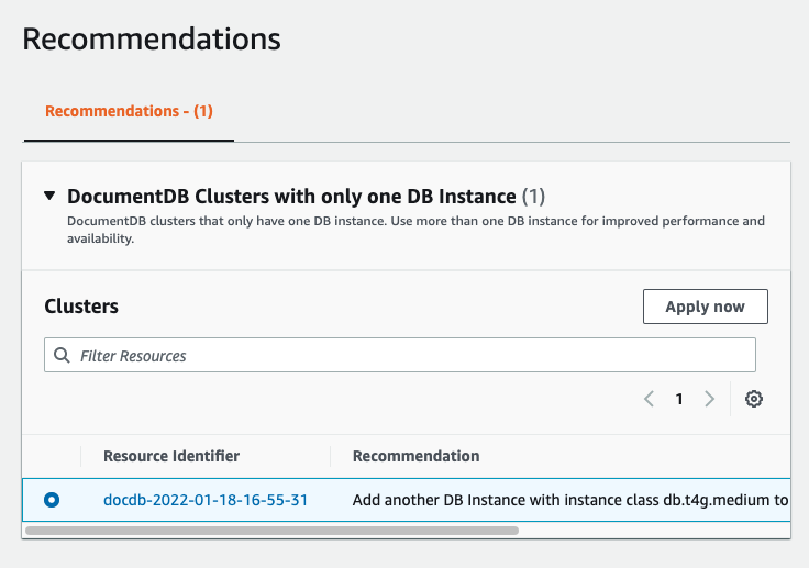 O formulário Recomendações, mostrando uma tarefa recomendada selecionada para um cluster do Amazon DocumentDB.